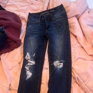 Dark jeans don’t look good on me